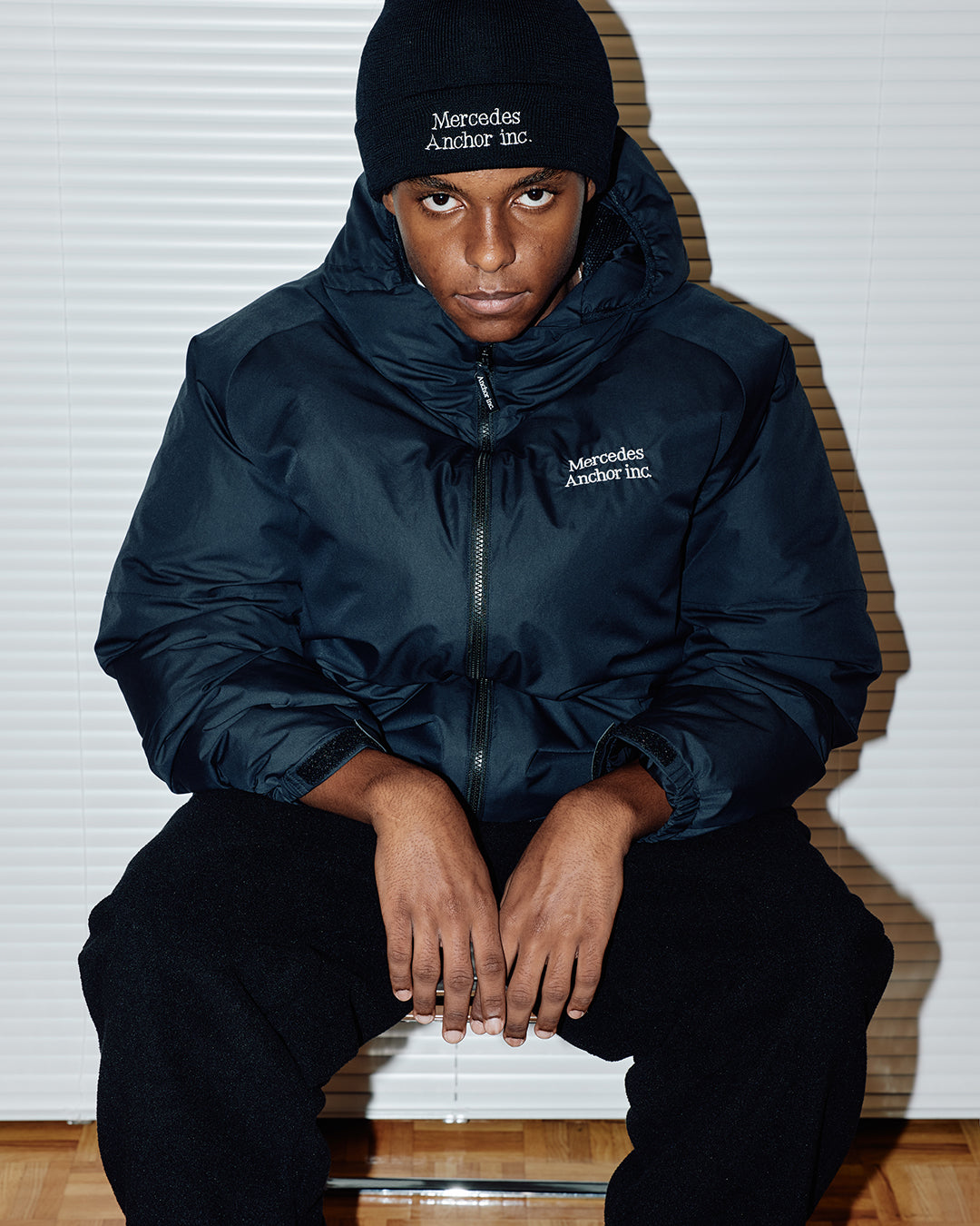 MERINO WOOL LOGO BEANIE BLACK