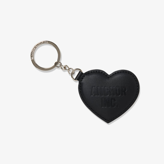 BOLD LOGO LEATHER HEART KEYCHAIN BLACK